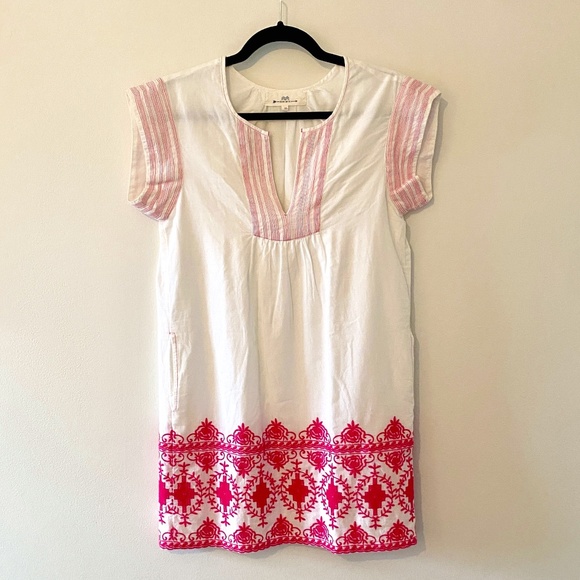 SUPER CUTE! Embroidered Cotton Cover Up / Dress WITH POCKETS - Picture 1 of 7